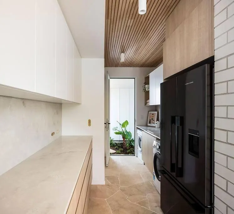מרקולה Palm Oasis Beach Villa